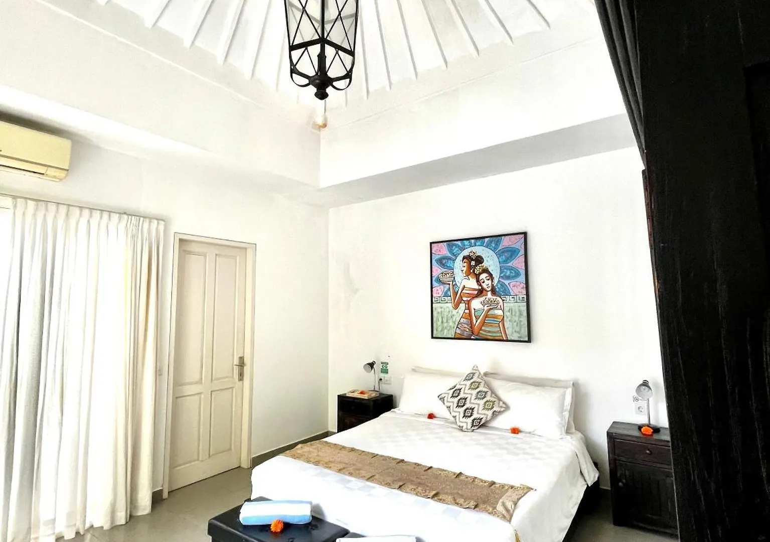 Villa Bella - Walking Distance To The Beach Canggu  Indonesia