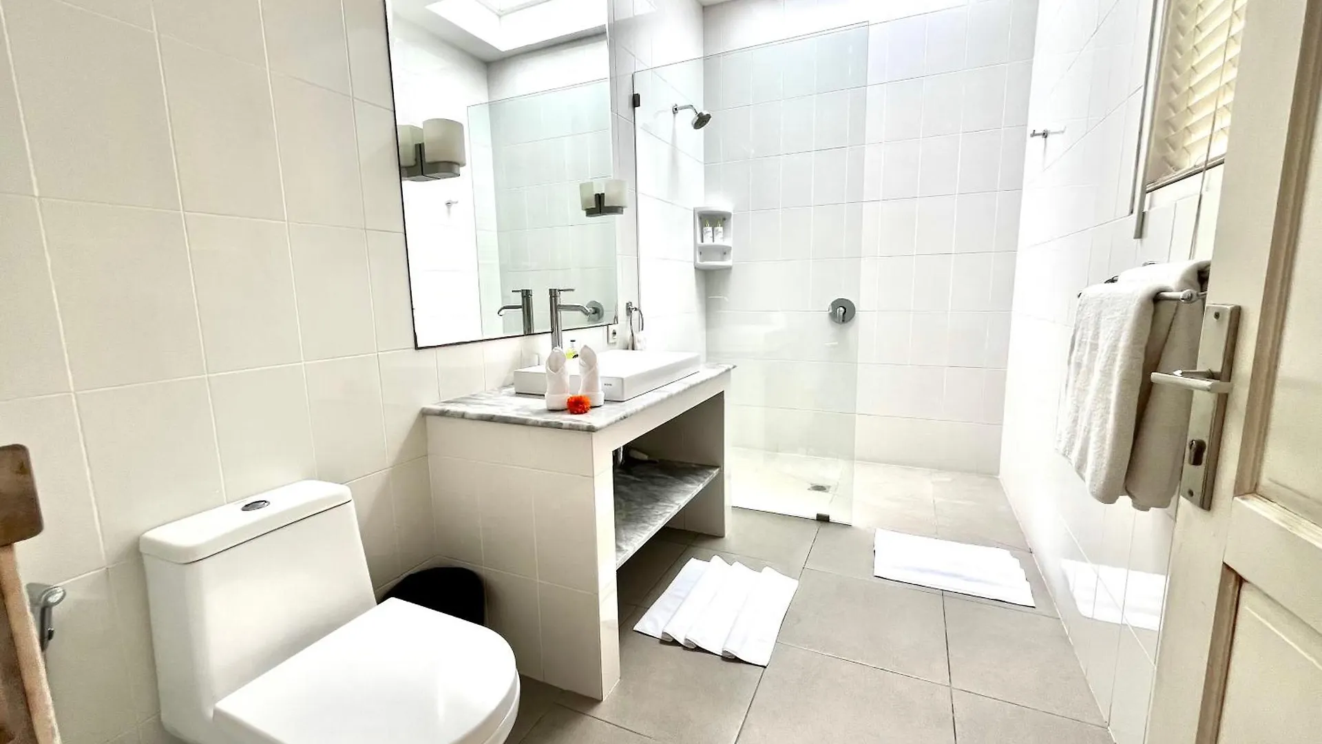 Villa Bella - Walking Distance To The Beach Canggu