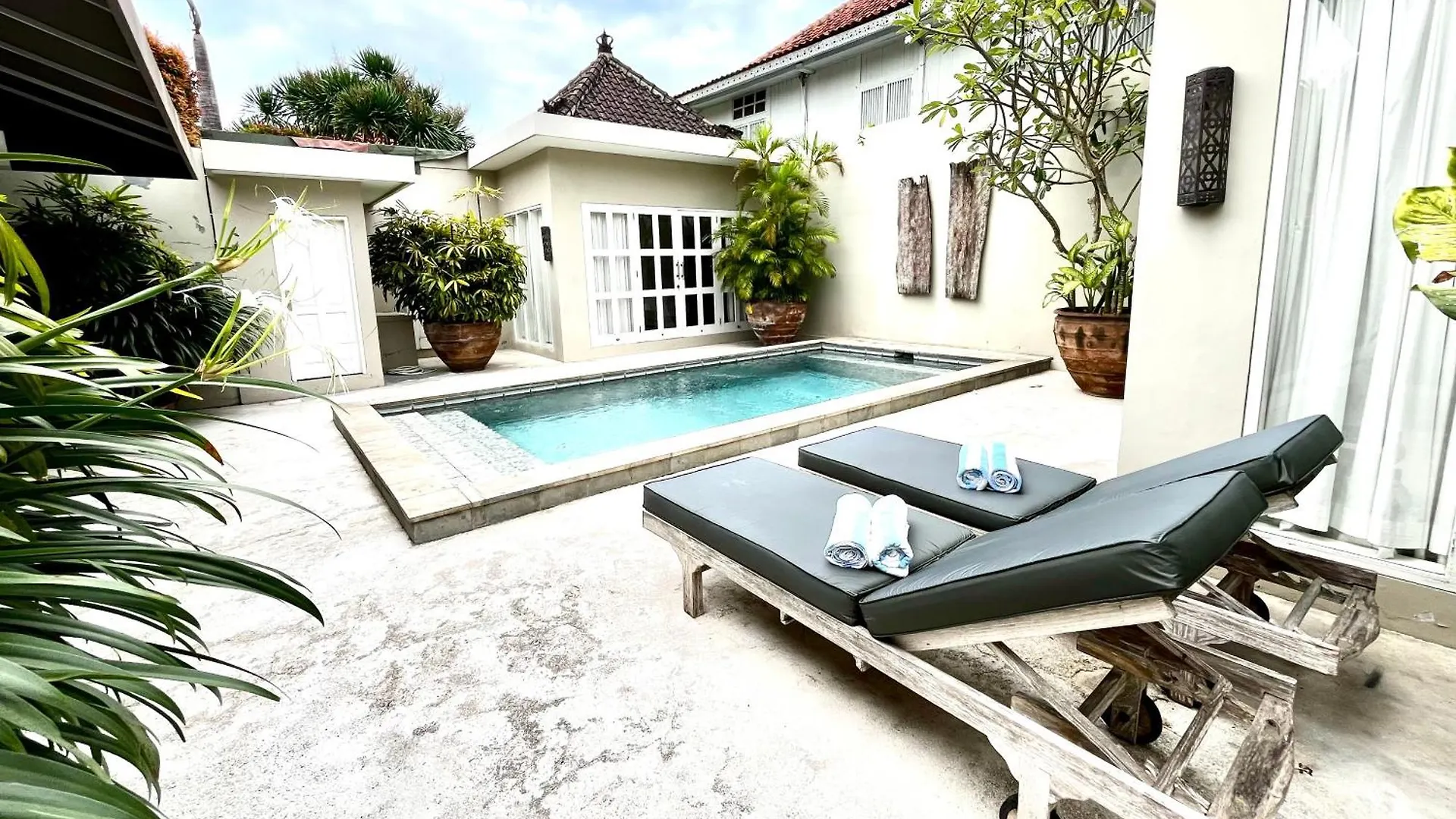 Villa Bella - Walking Distance To The Beach Canggu