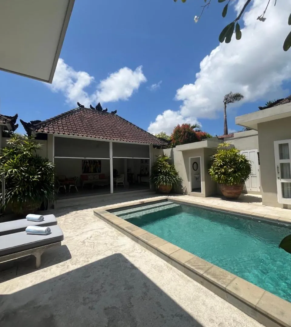 Villa Bella - Walking Distance To The Beach contacts